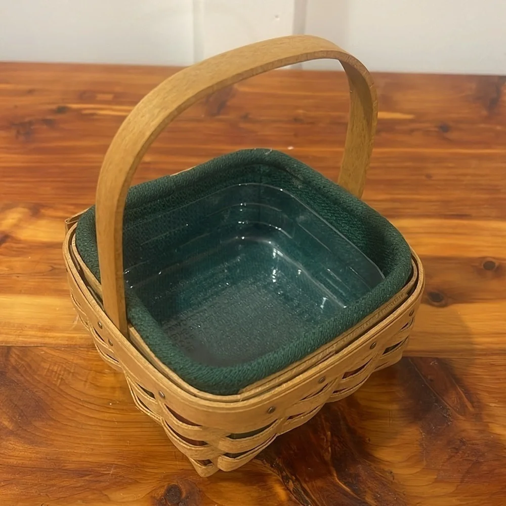 Vtg Longaberger 2003 Holiday Helper Basket